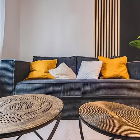 T2 - Apartamento *